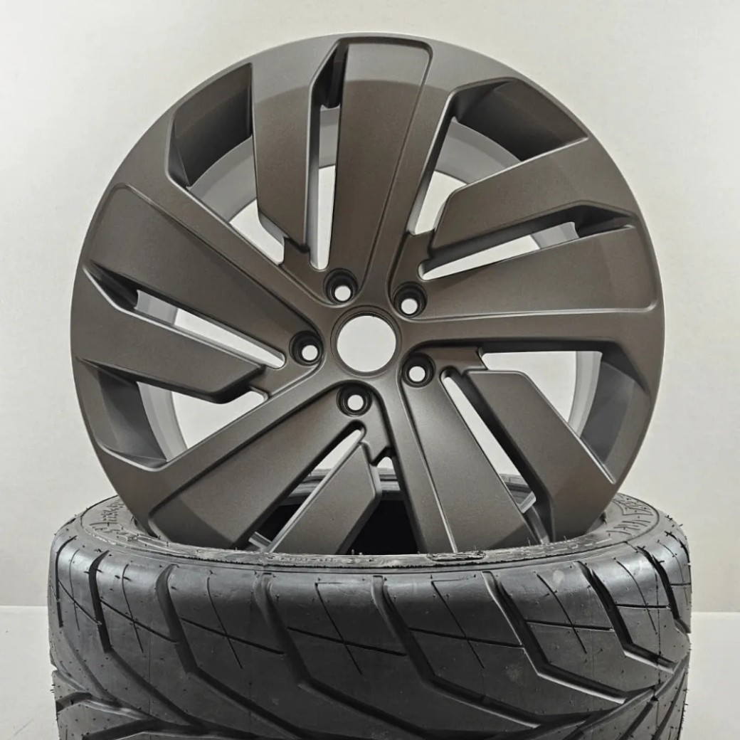 VW - Audi Grey metalic mat — foto 