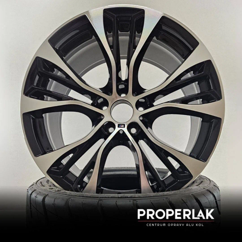 21" BMW - Černý lesk + CNC – po renovaci