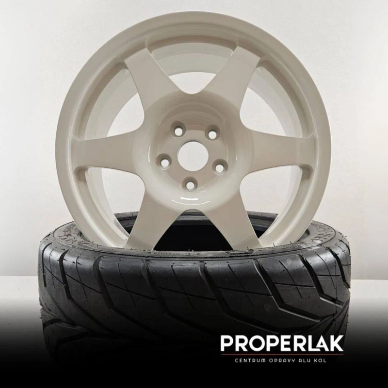 18" Toyota - Bílý lesk – po renovaci