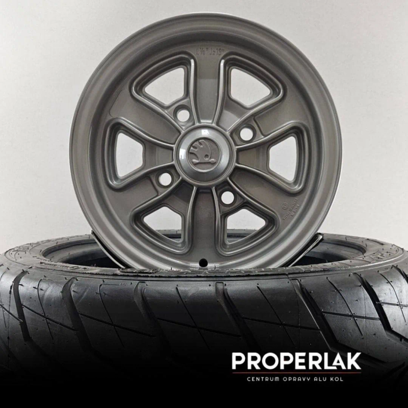 13" Škoda - Basic Silver lesk – nach der Aufbereitung